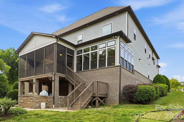 2256 Rock Creek Drive, Charlotte, NC 28226