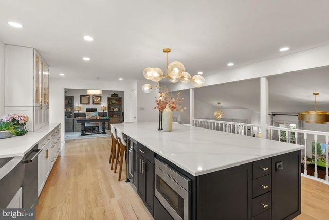 13459 STREAM VALLEY DR, Chantilly, VA 20151