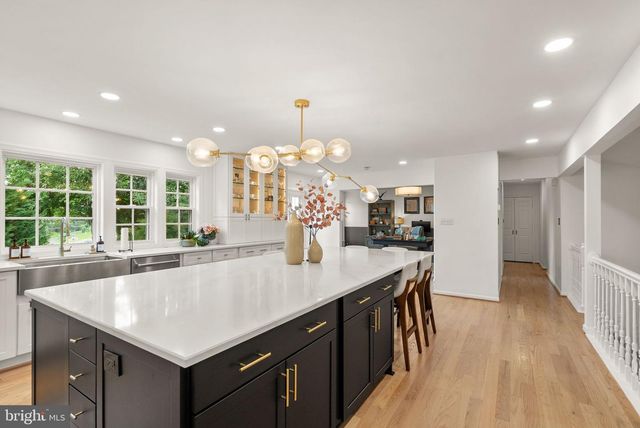 13459 STREAM VALLEY DR, Chantilly, VA 20151