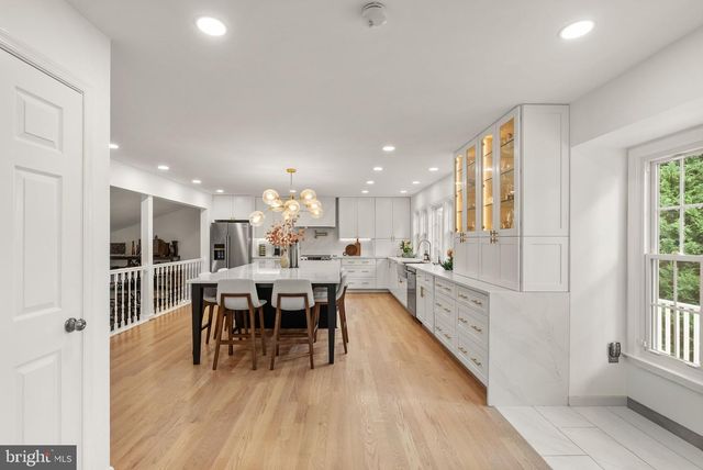 13459 STREAM VALLEY DR, Chantilly, VA 20151