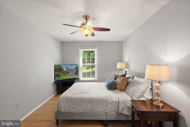 13459 STREAM VALLEY DR, Chantilly, VA 20151