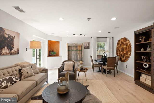 13459 STREAM VALLEY DR, Chantilly, VA 20151