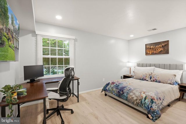 13459 STREAM VALLEY DR, Chantilly, VA 20151