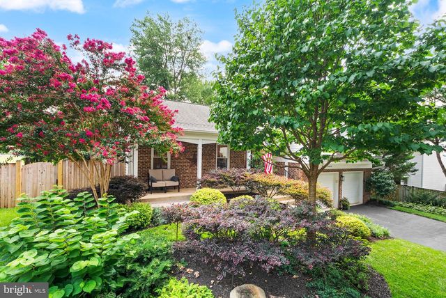 13459 STREAM VALLEY DR, Chantilly, VA 20151