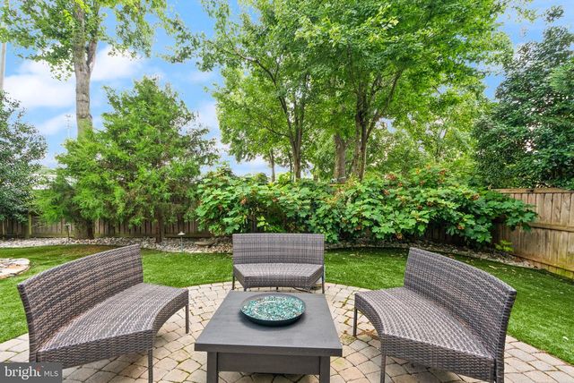 13459 STREAM VALLEY DR, Chantilly, VA 20151