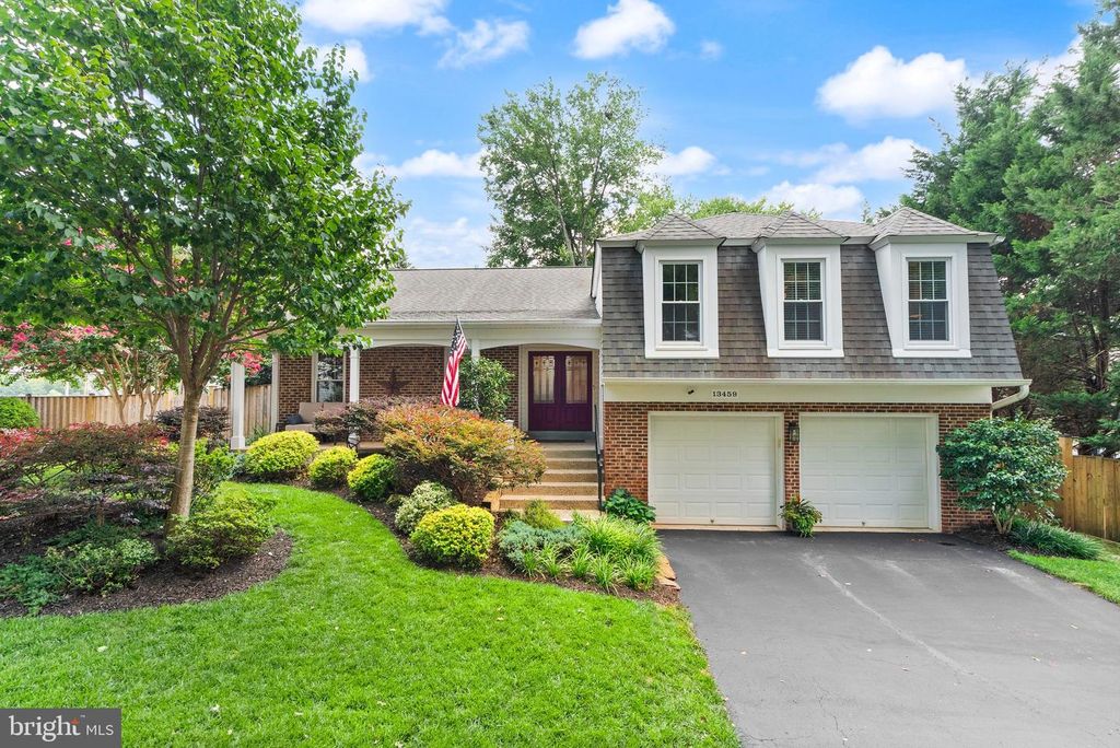 13459 STREAM VALLEY DR, Chantilly, VA 20151