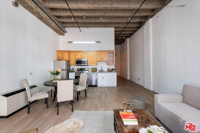 312 W 5th Street 222, Los Angeles, CA 90013