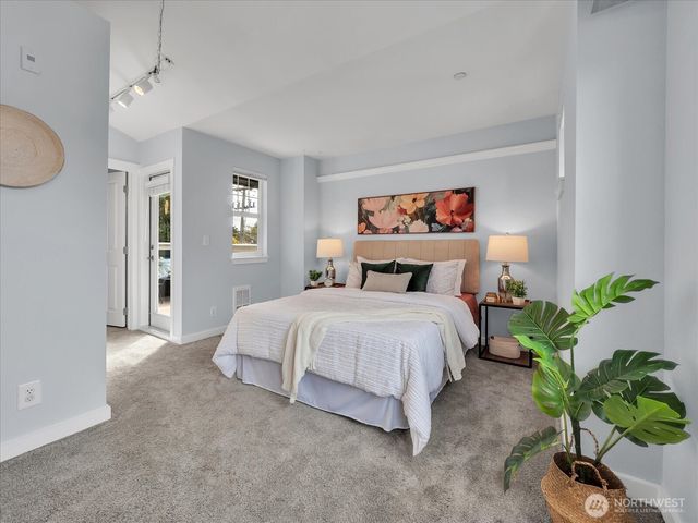5430 California Avenue SW #3B, Seattle, WA 98136