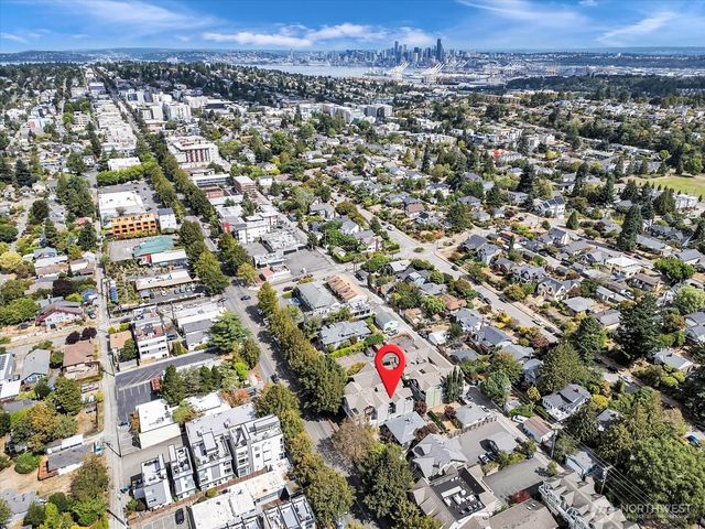 5430 California Avenue SW #3B, Seattle, WA 98136