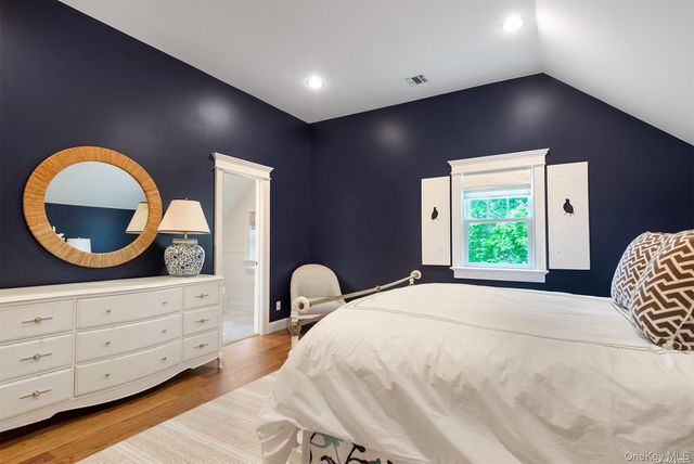 5 Anthony Lane, Quogue, NY 11959