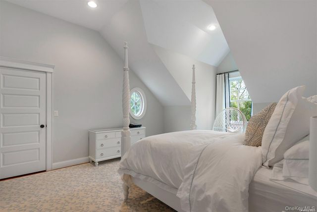 5 Anthony Lane, Quogue, NY 11959