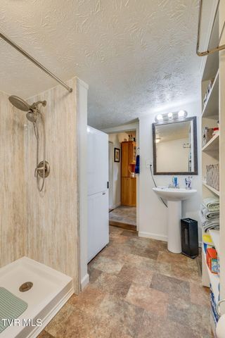 241 Donald Broyles Road, Chuckey, TN 37641