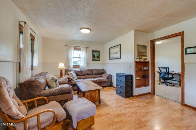 241 Donald Broyles Road, Chuckey, TN 37641
