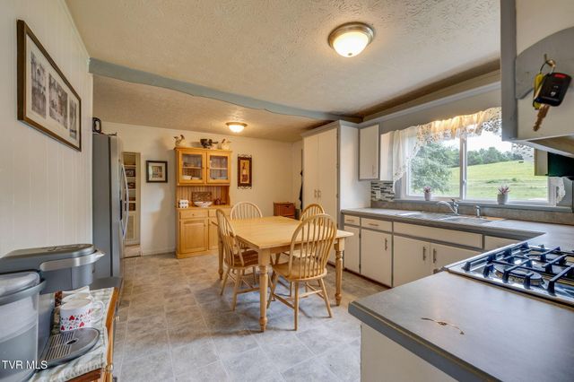 241 Donald Broyles Road, Chuckey, TN 37641