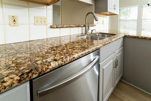 16434 Concord Falls Lane, Sugar Land, TX 77498