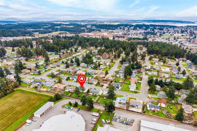 587 NW Fairhaven Drive, Oak Harbor, WA 98277