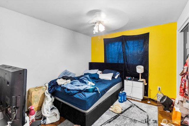 587 NW Fairhaven Drive, Oak Harbor, WA 98277