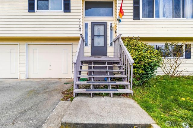 587 NW Fairhaven Drive, Oak Harbor, WA 98277