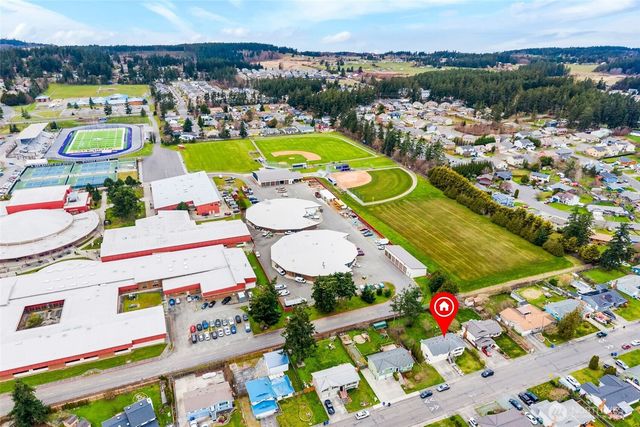 587 NW Fairhaven Drive, Oak Harbor, WA 98277