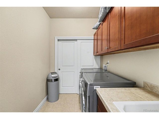 10197 Belvedere Ln, Lone Tree, CO 80124