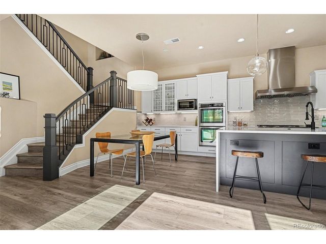 10197 Belvedere Ln, Lone Tree, CO 80124