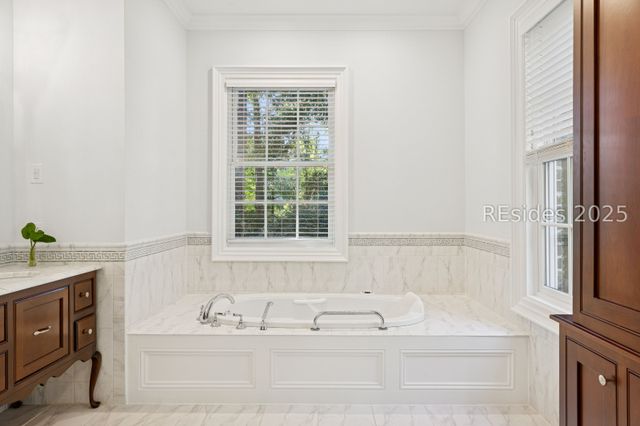 36 Belted Kingfisher Ln, Richmond Hill, GA 31324