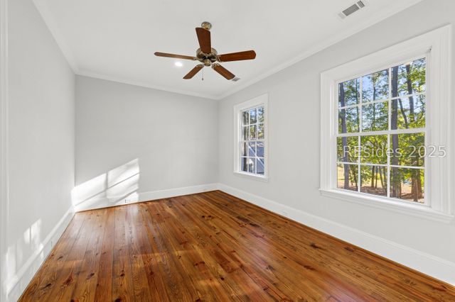 36 Belted Kingfisher Ln, Richmond Hill, GA 31324