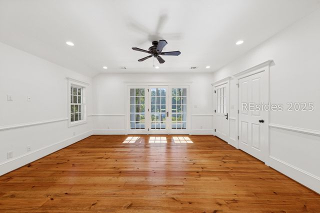 36 Belted Kingfisher Ln, Richmond Hill, GA 31324