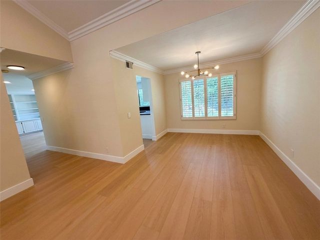 6691 Summerhill Court, Oak Park, CA 91377