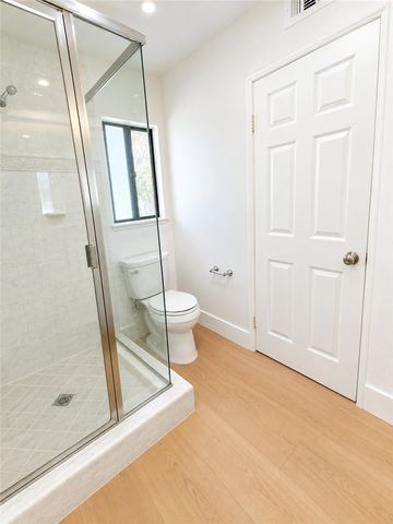 6691 Summerhill Court, Oak Park, CA 91377