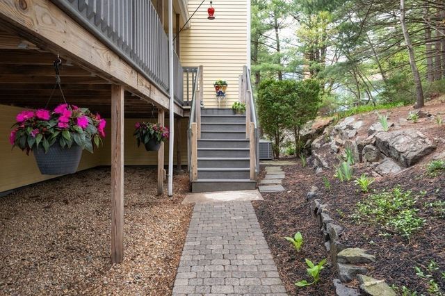 6 Majestic Way 6, Salem, MA 01970