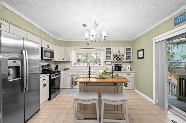 6 Majestic Way 6, Salem, MA 01970