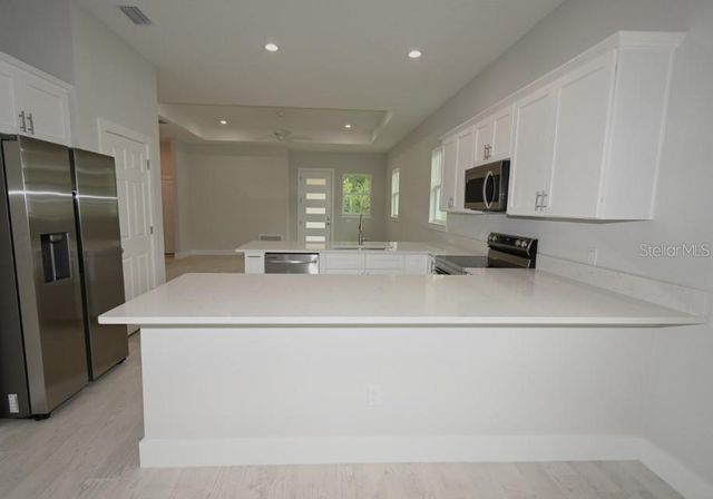 36777 THOMAS JEFFERSON ROAD, Dade City, FL 33525