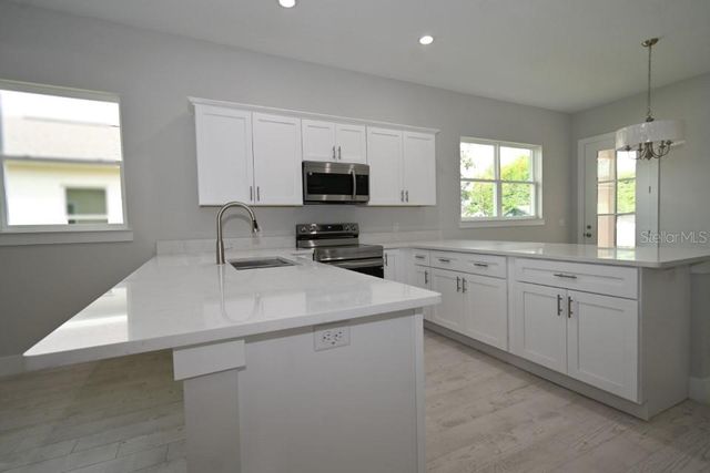 36777 THOMAS JEFFERSON ROAD, Dade City, FL 33525