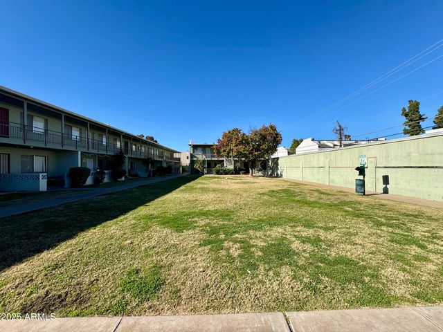 1702 W TUCKEY Lane 231, Phoenix, AZ 85015