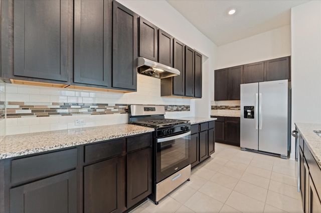 623 Coyote Canyon Court, Magnolia, TX 77354