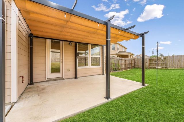 623 Coyote Canyon Court, Magnolia, TX 77354