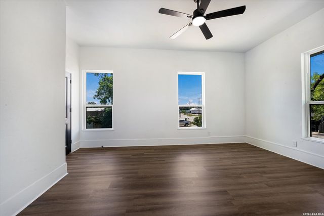 536 Commerce St, Pleasanton, TX 78064