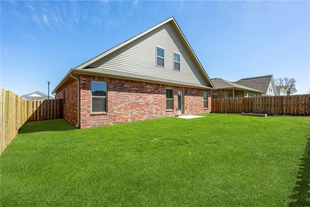 2041 Tallgrass Terrace, Centerton, AR 72719
