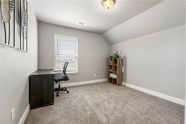 2041 Tallgrass Terrace, Centerton, AR 72719