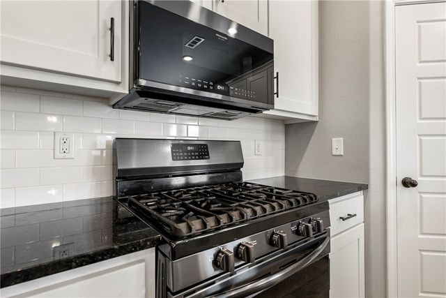 2041 Tallgrass Terrace, Centerton, AR 72719