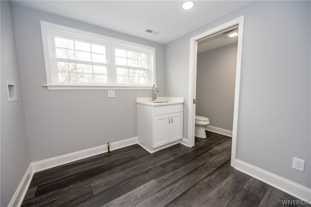 6861 Jewett Holmwood Road, Orchard Park, NY 14127