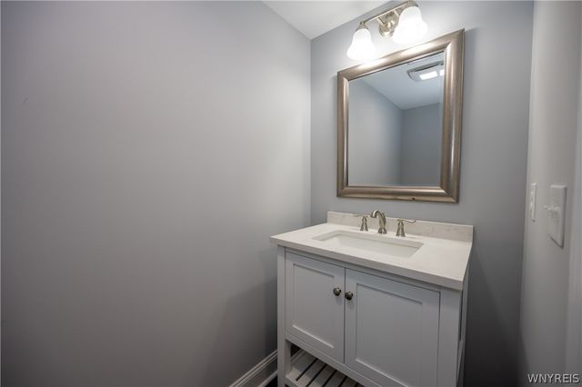 6861 Jewett Holmwood Road, Orchard Park, NY 14127