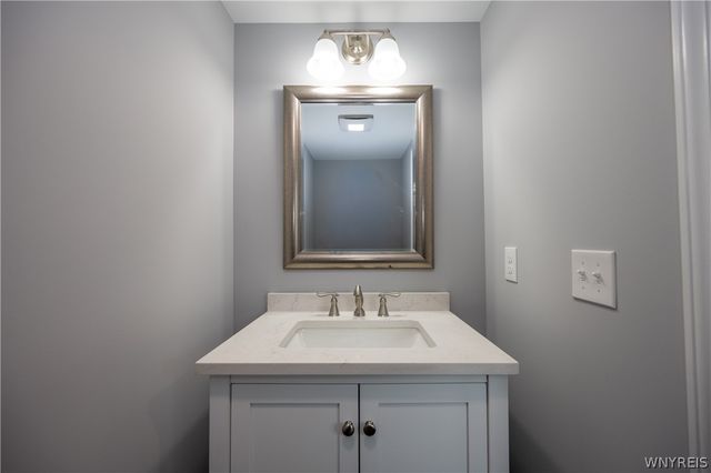 6861 Jewett Holmwood Road, Orchard Park, NY 14127