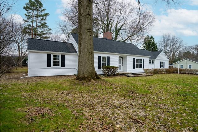 6861 Jewett Holmwood Road, Orchard Park, NY 14127