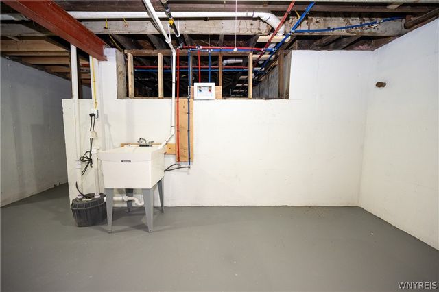 6861 Jewett Holmwood Road, Orchard Park, NY 14127