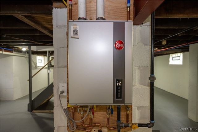 6861 Jewett Holmwood Road, Orchard Park, NY 14127