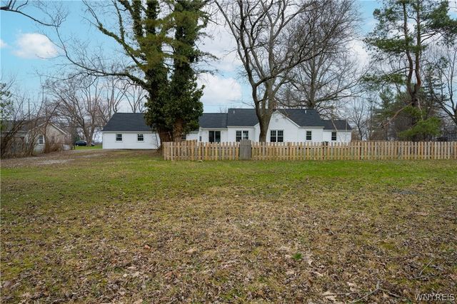 6861 Jewett Holmwood Road, Orchard Park, NY 14127