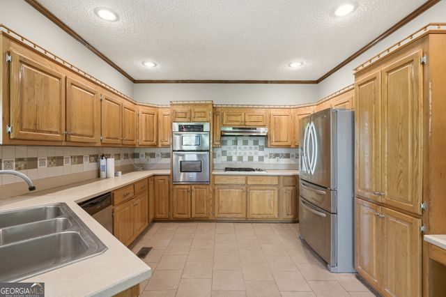 170 High Ridge Road, Young Harris, GA 30582