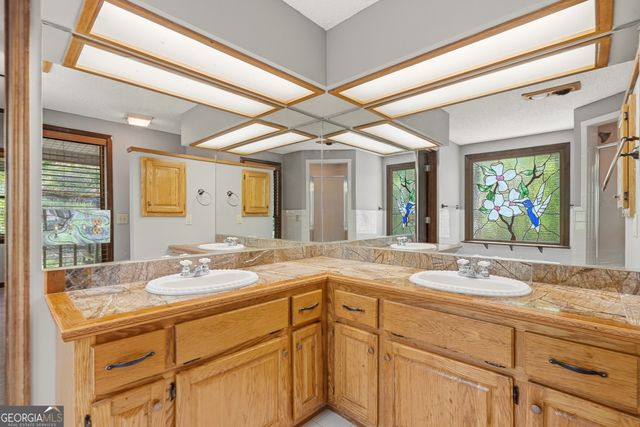 170 High Ridge Road, Young Harris, GA 30582